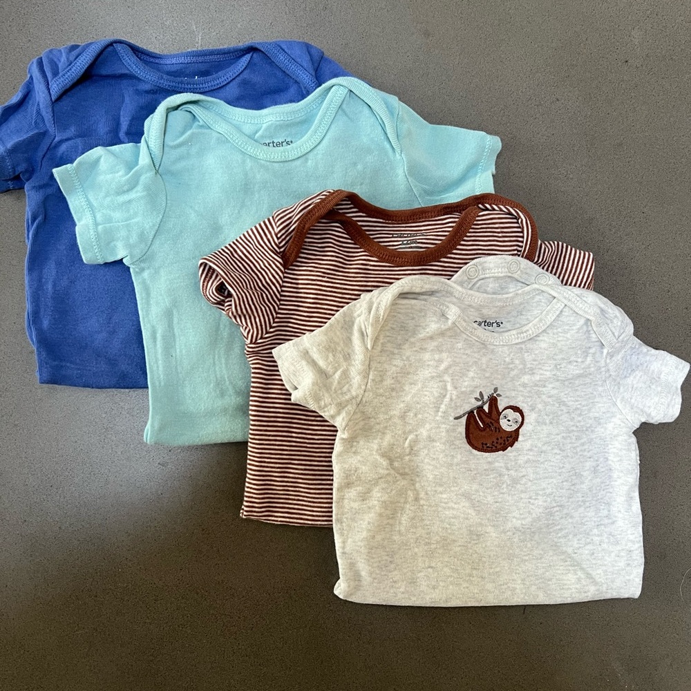 (6) EUC 12 Month Short Sleeve Onesie Bundle